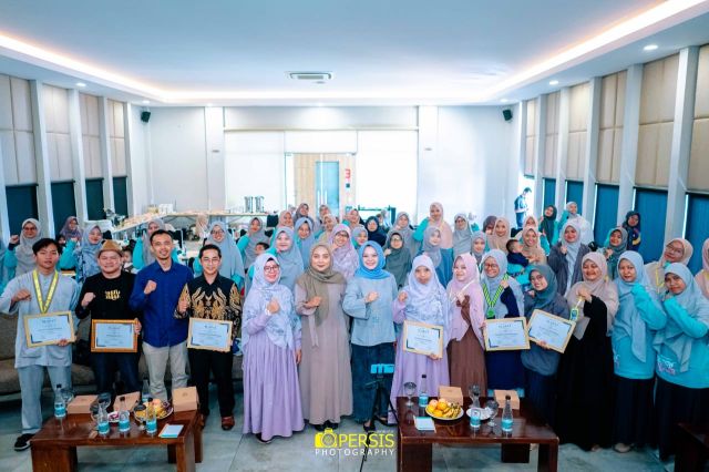 Pemudi Persis Kota Bandung Launching Geulis : Gerakan Literasi bersama Komunitas Literasi Bandung