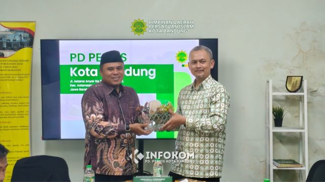 PD Persis Kota Bandung Ust. Andri Mulyadi Menerima Kunjungan PD Persis Kab Garut