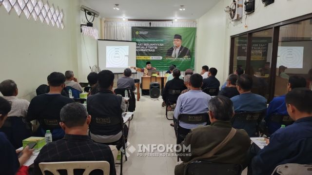 Sekretaris PD PERSIS Kota Bandung Bina Sekretaris tingkat PC melalui Taat Berjamiyyah melalui Taat Administrasi