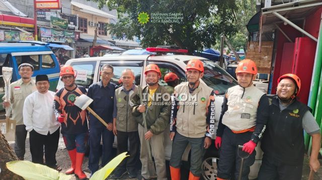 SIGAB Persis Korda Kota Bandung Bantu Penanganan Longsor Pasirlangu, Cisarua, Kabupaten Bandung Barat