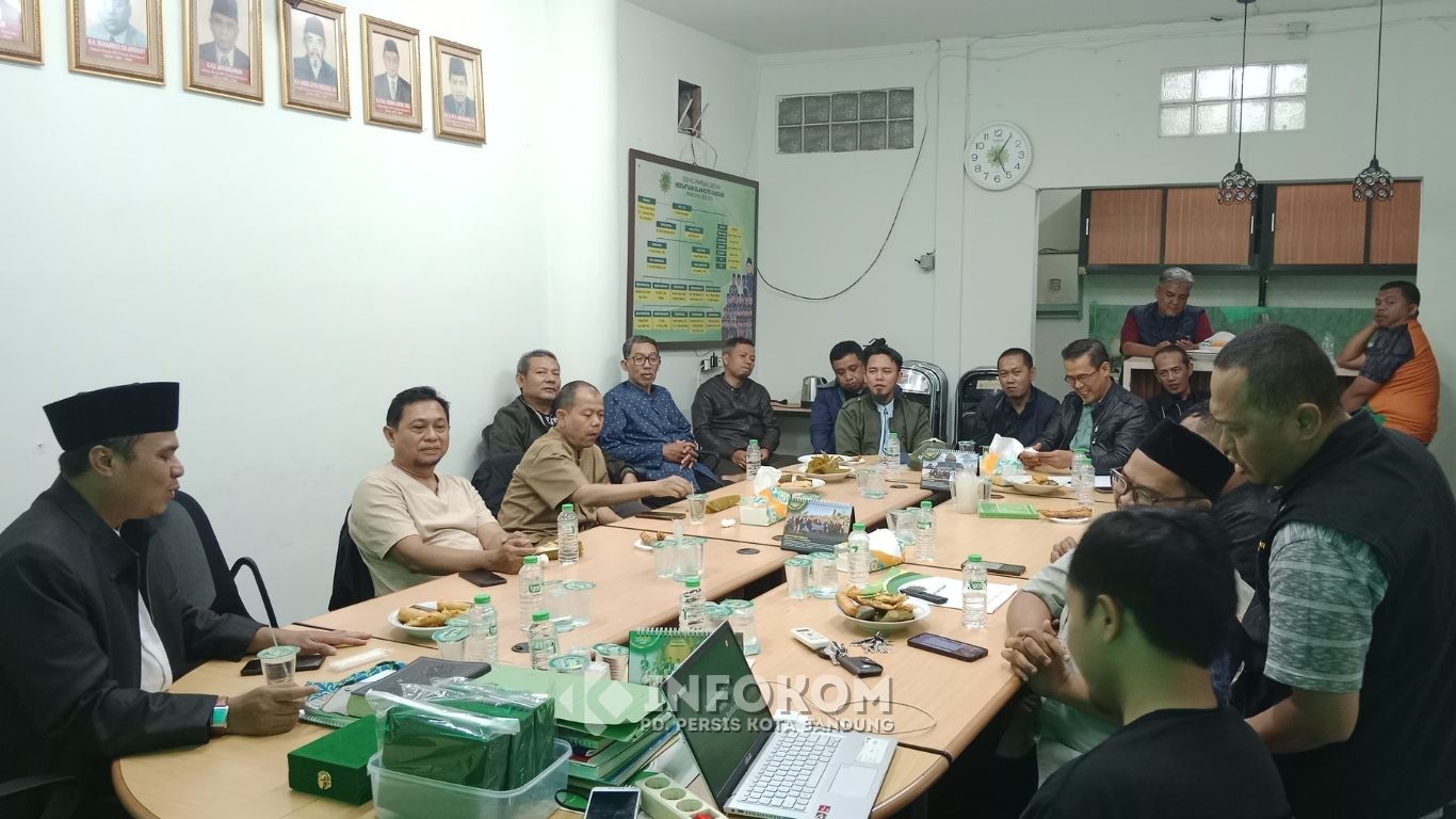 Wakil Ketua 2 PD PERSIS Kota Bandung paparkan Usulan Strategi LAZ PERSIS Kota Bandung dalam Pengelolaan Zakat
