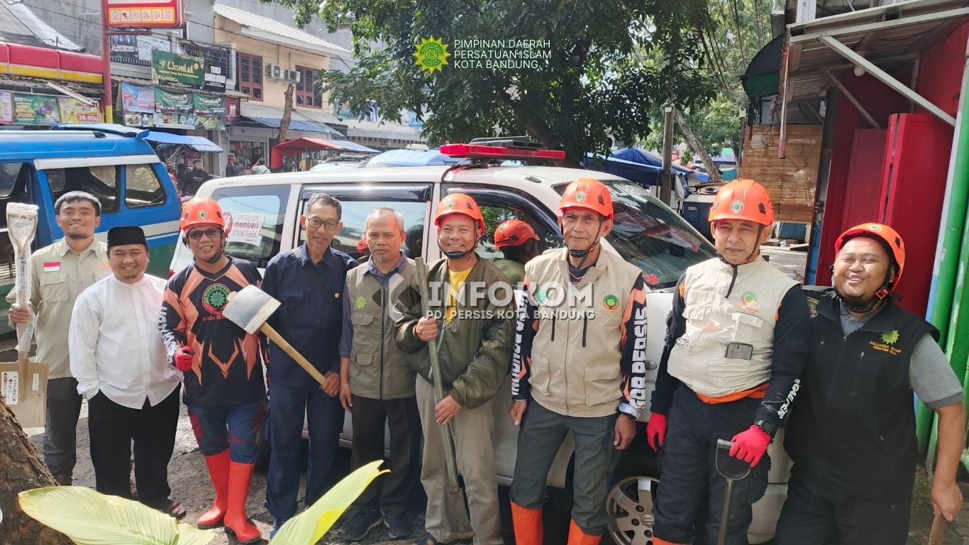 SIGAB Persis Korda Kota Bandung Bantu Penanganan Longsor Pasirlangu, Cisarua, Kabupaten Bandung Barat